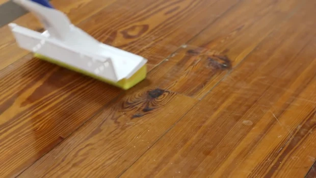 Alternative Cleaning Methods for Cleaning Sticky Hardwood Floor