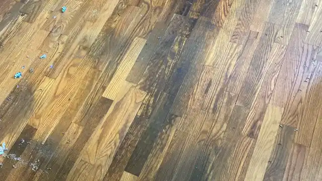 What Are the Signs Of Damage to Look Out for on Hardwood Floors after Cleaning