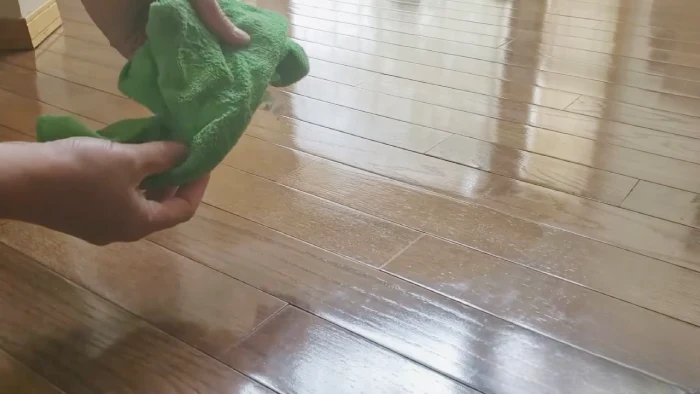 How to Remove Floor Cleaner Residue: An Overview [Easy DIY]